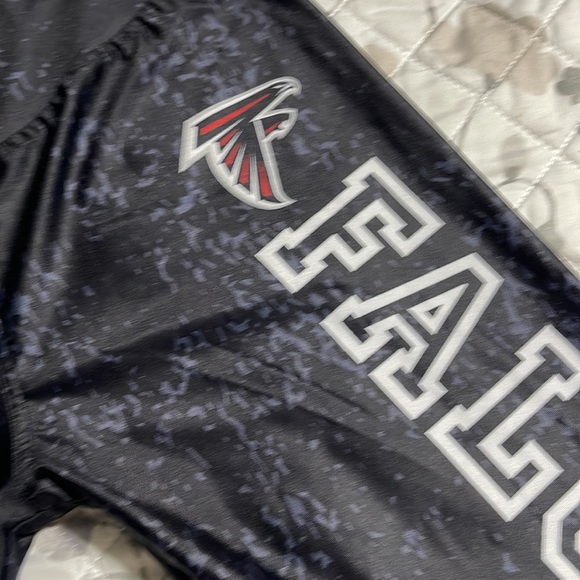 NWOT women’s Falcons leggings XXL - Picture 4 of 5